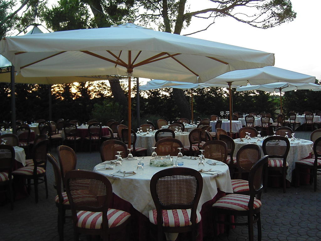 Agriturismo Antico Leccio Hotell Gioia Del Colle Eksteriør bilde