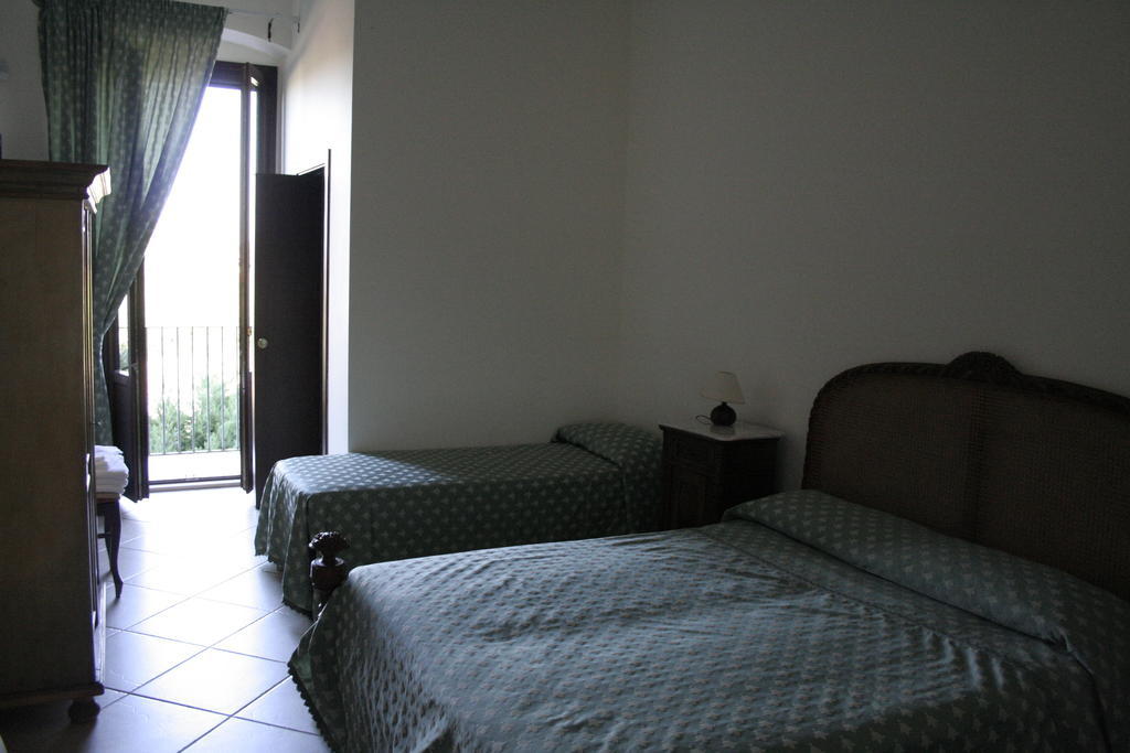 Agriturismo Antico Leccio Hotell Gioia Del Colle Rom bilde
