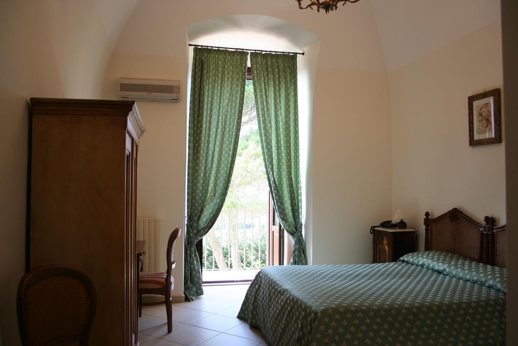 Agriturismo Antico Leccio Hotell Gioia Del Colle Rom bilde